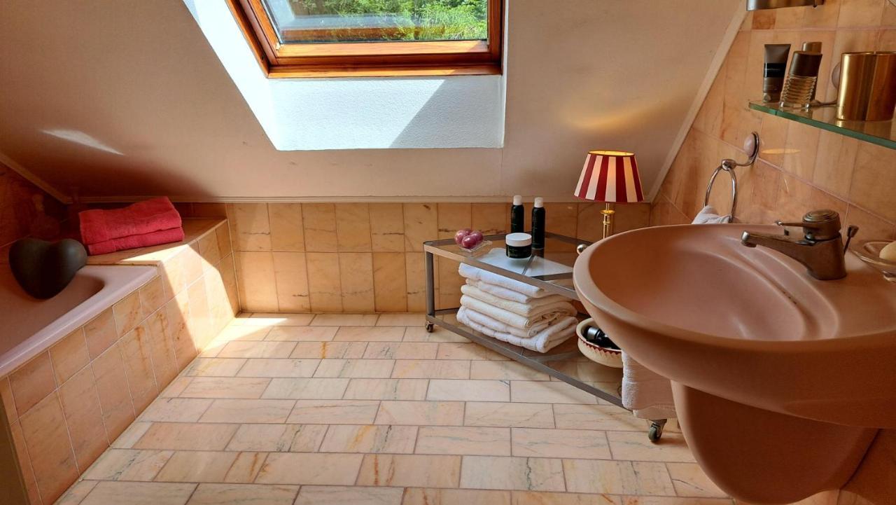 Ferienwohnung In Bad Wilhelmshoehe Weltkulturerbe Kassel Exteriör bild